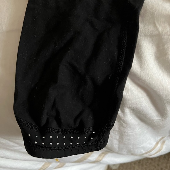 Lululemon crops size 6 black - Picture 2 of 6